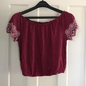 AE red crop top